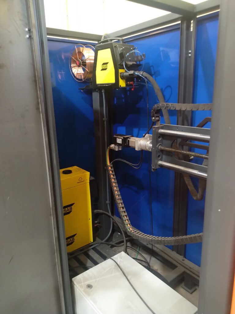 Maquinaria automatizada para servicios de soldadura de bridas y tuberías industriales en SOLDI+D 2